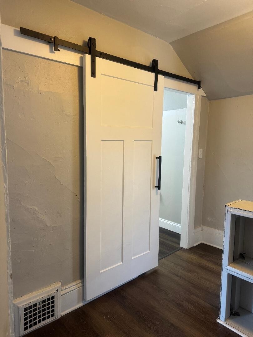 Building Photo - 525 High Ave