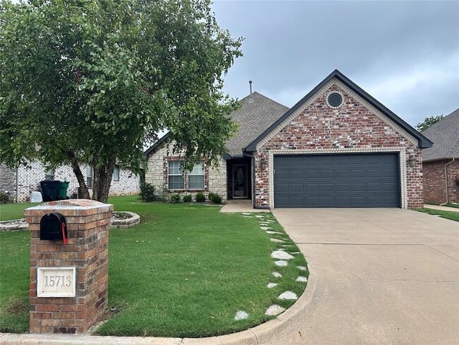 Building Photo - 15713 Traditions Blvd