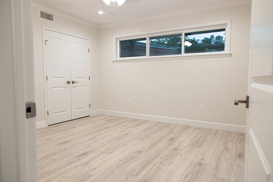 Middle bedroom - 3619 Braeswood S Blvd