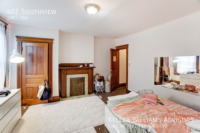Building Photo - 407 Southview-