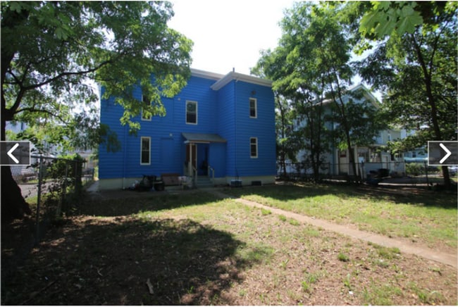 Building Photo - 54 Kensington St