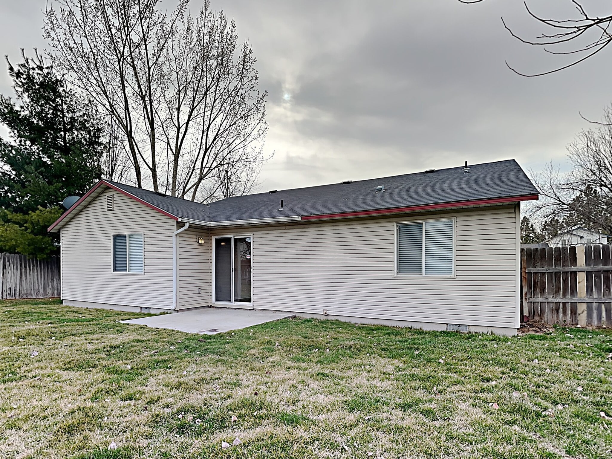 Building Photo - 802 NW 9th Pl