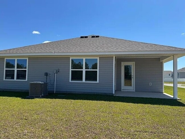 Building Photo - 58 Sawbrier St