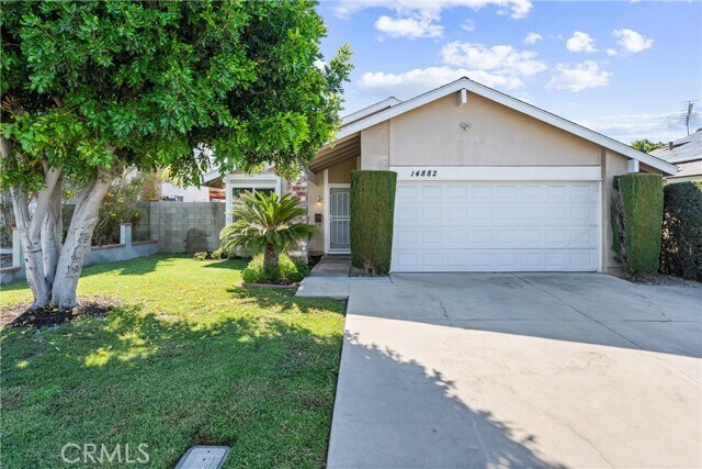 Building Photo - 14882 Groveview Ln