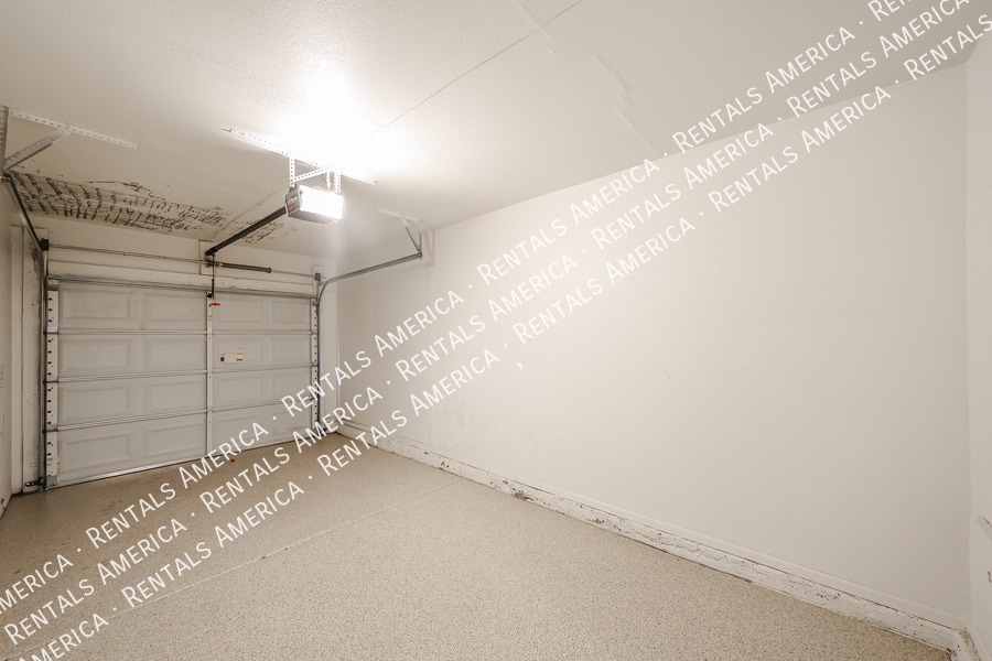 Building Photo - 1254 N 85th Pl