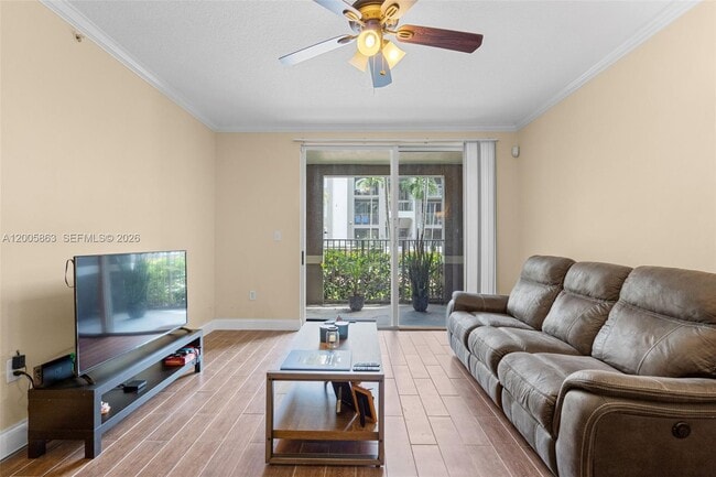 Building Photo - 6841 SW 44th St