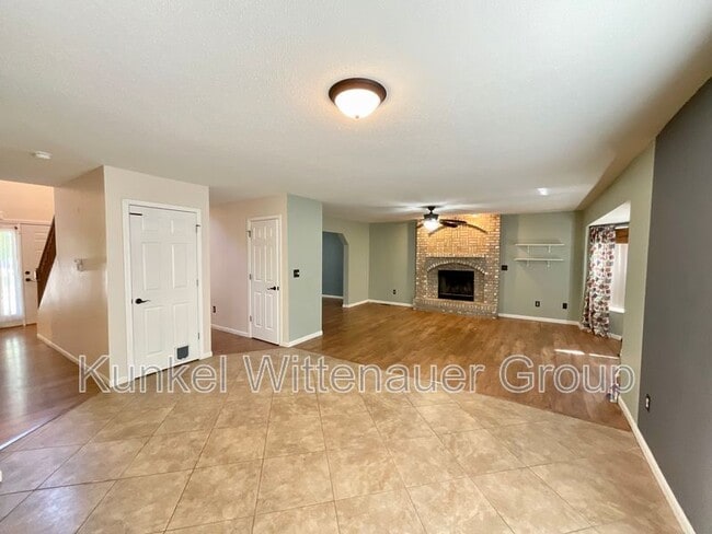 Building Photo - 110 St Sabre Dr