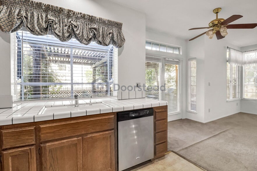 Building Photo - 2639 Heritage Park Cir