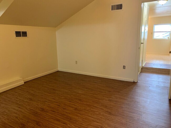 Building Photo - 8231 Bayou Fountain Ave