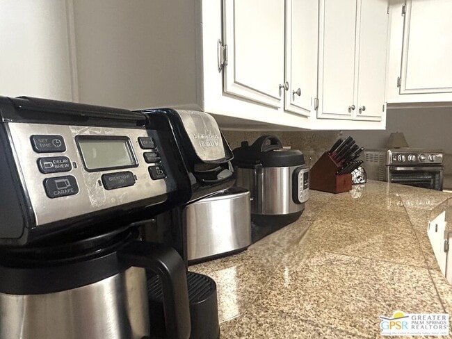 Building Photo - 74584 Nevada Cir E