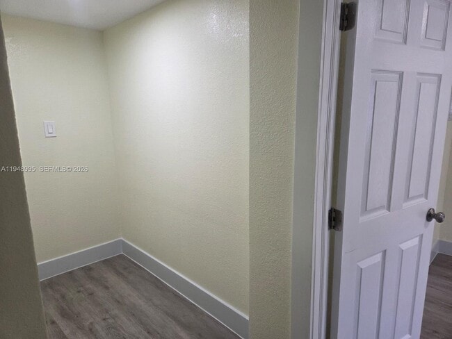 Building Photo - 367 W 33rd St