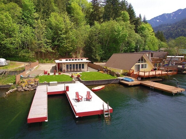 Building Photo - Lake Sutherland Home For Lease!