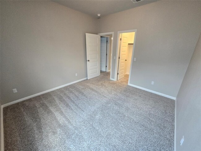 Building Photo - 2208 Limestone Lake Dr