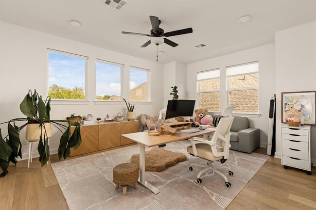 Building Photo - 2132 Cavara Cv