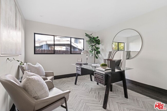 Building Photo - 2301 Donella Cir