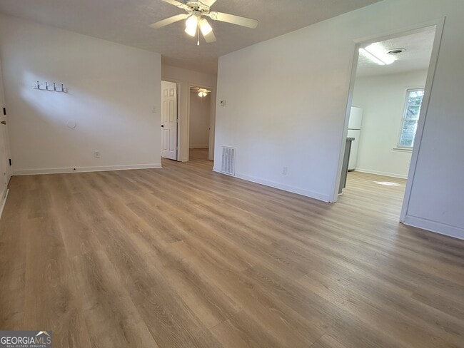 Building Photo - 351 Browns Rd