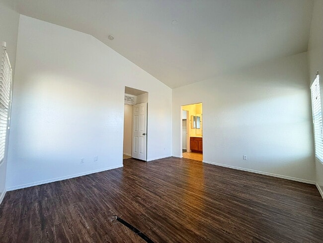 Building Photo - Freshly Painted 1-Story Home with Spacious...