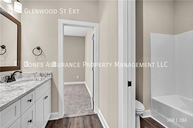 Building Photo - 710 Glenwood St
