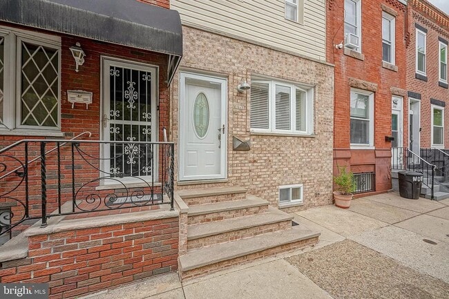 Building Photo - 2648 S Mole St