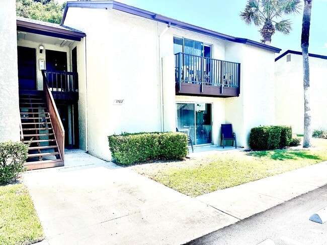 Building Photo - 4215 E Bay Dr