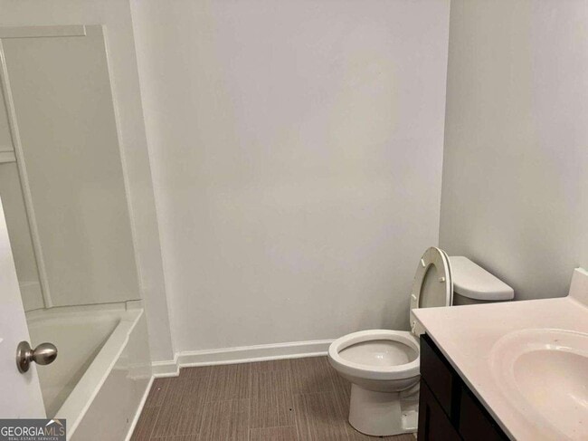 Building Photo - 1106 Lossie Ln