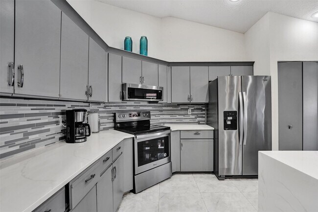 Building Photo - 7909 NW 19th St