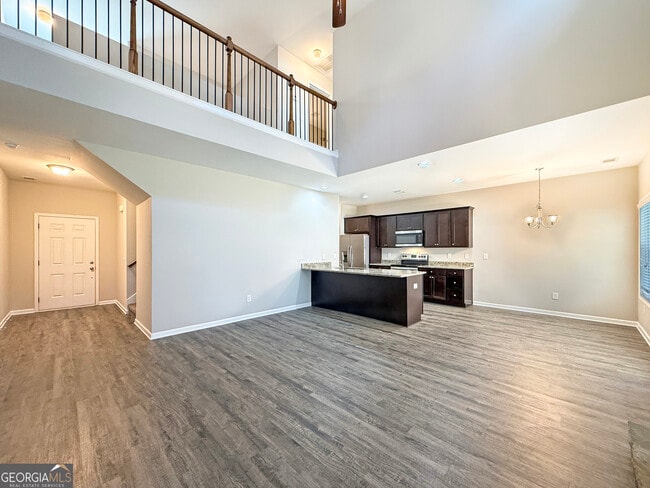 Building Photo - 6369 Woodland Station Dr