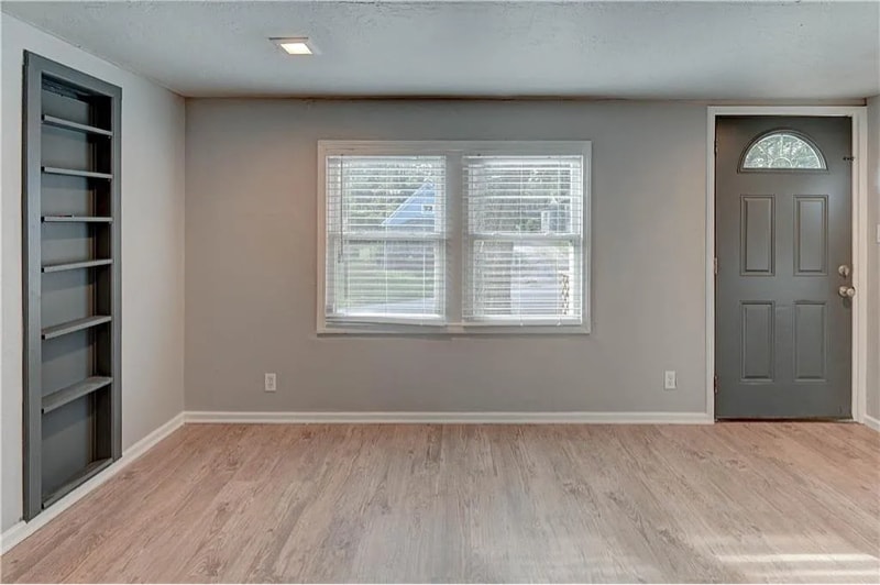 Building Photo - 611 S Overton Ave