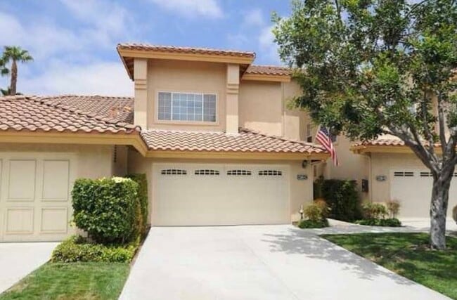 Primary Photo - 2300 Greenbriar Dr