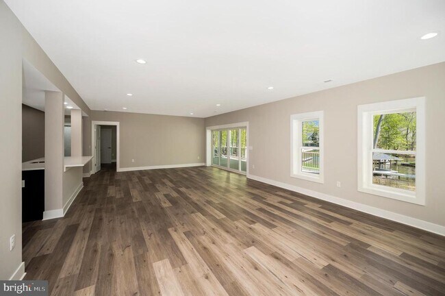 Building Photo - 44 Deep Crk Cir