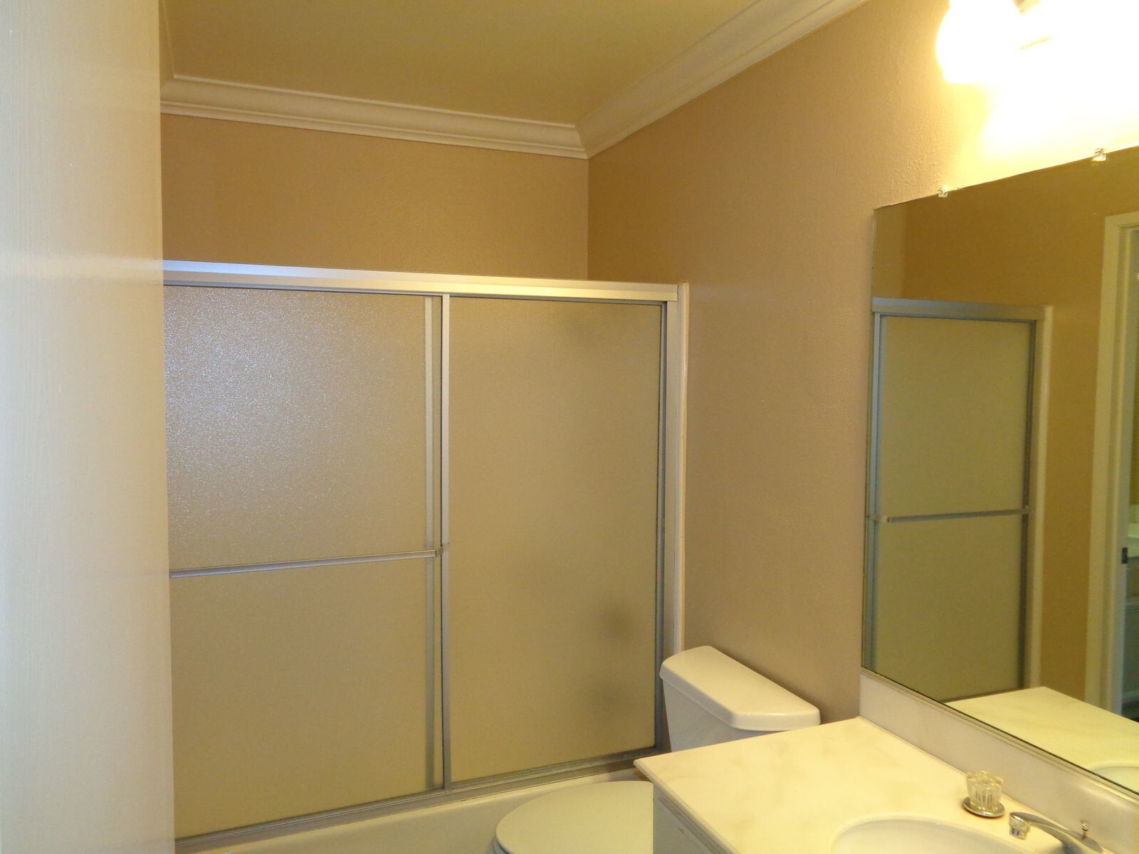 Building Photo - 5 Bridle Ln