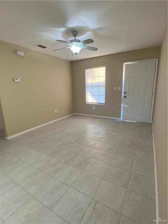 Building Photo - 10 Pine St