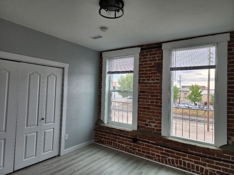 Building Photo - 109 N Kimball Ave