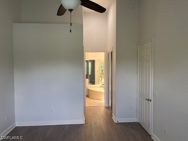 Building Photo - 7842 Hawthorne Dr