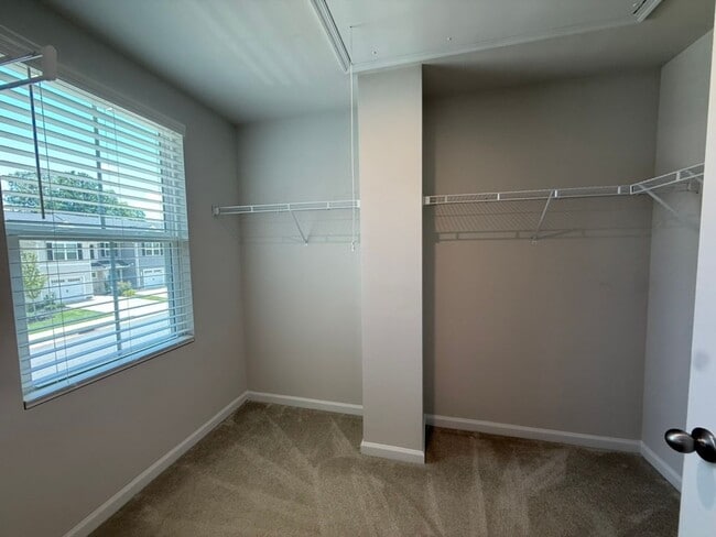 Building Photo - 159 Sarnesfield Wy