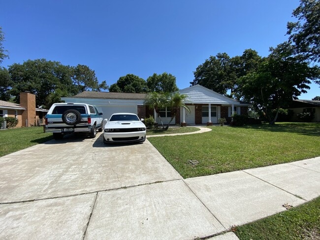 Building Photo - 2668 Bernice Ct