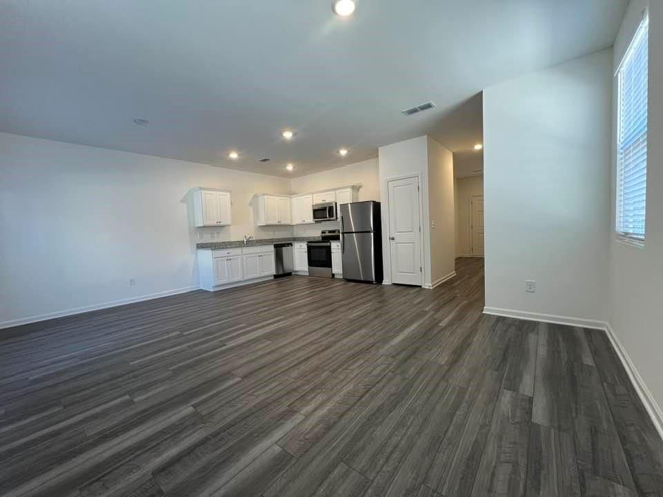 Building Photo - 111 Rivington Dr