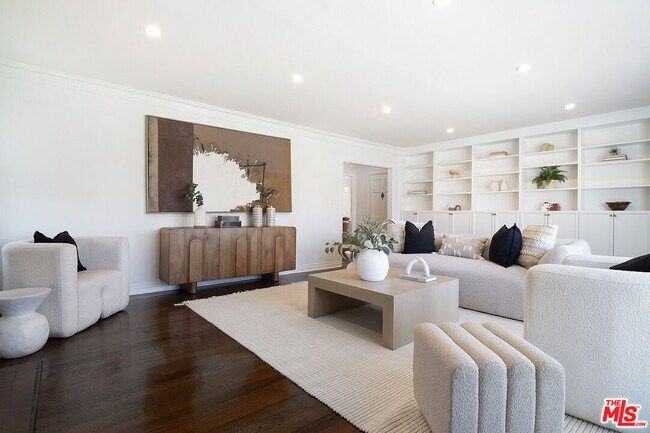 Building Photo - 326 N Vista St