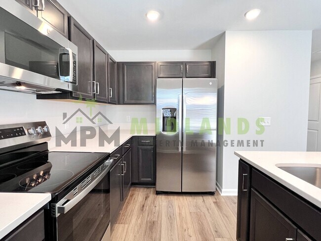 Building Photo - 3068 Harborview Dr