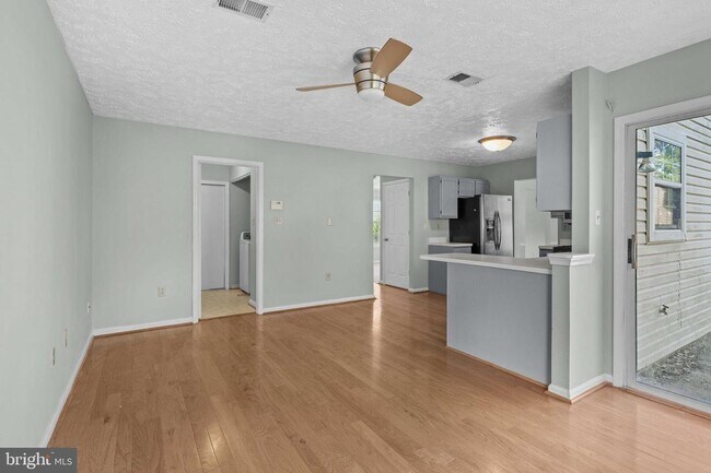 Building Photo - 5302 Treefish Ct