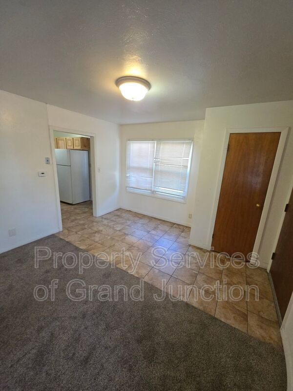 Building Photo - 1355 Elm Ave