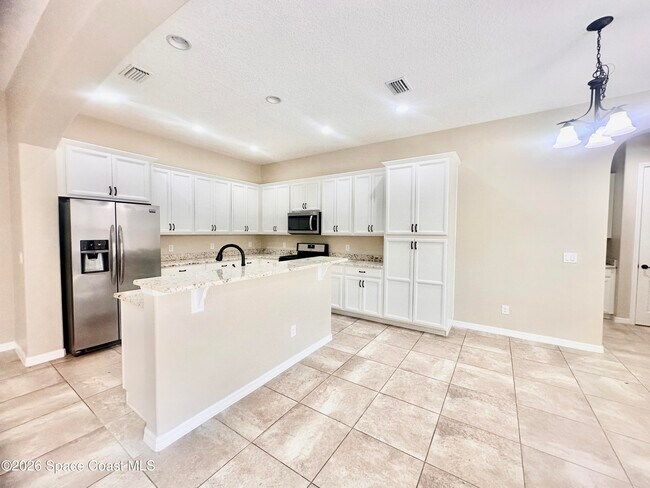 Building Photo - 8880 Napolo Dr