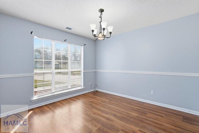 Building Photo - 22 Avocet Way