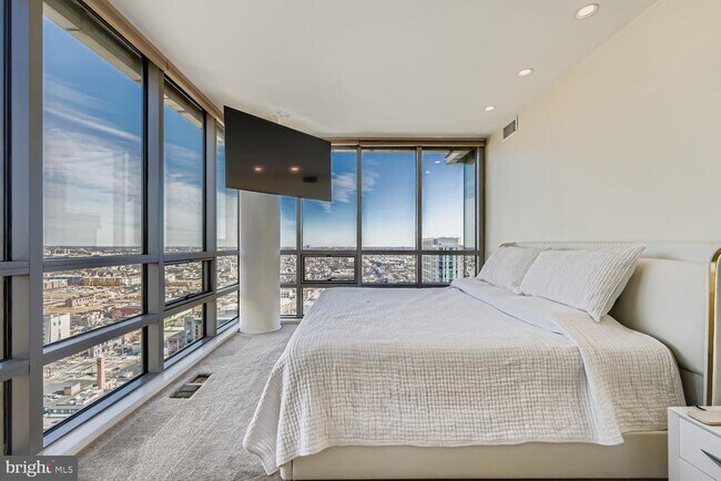 Building Photo - 675 President St