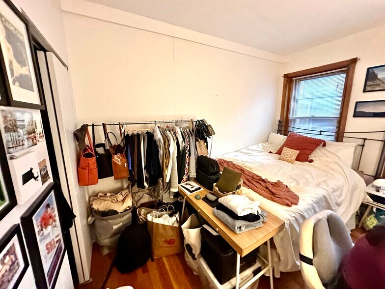 Building Photo - 90A W Cedar St