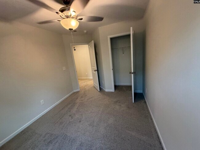 Building Photo - 2041 Armada Rd