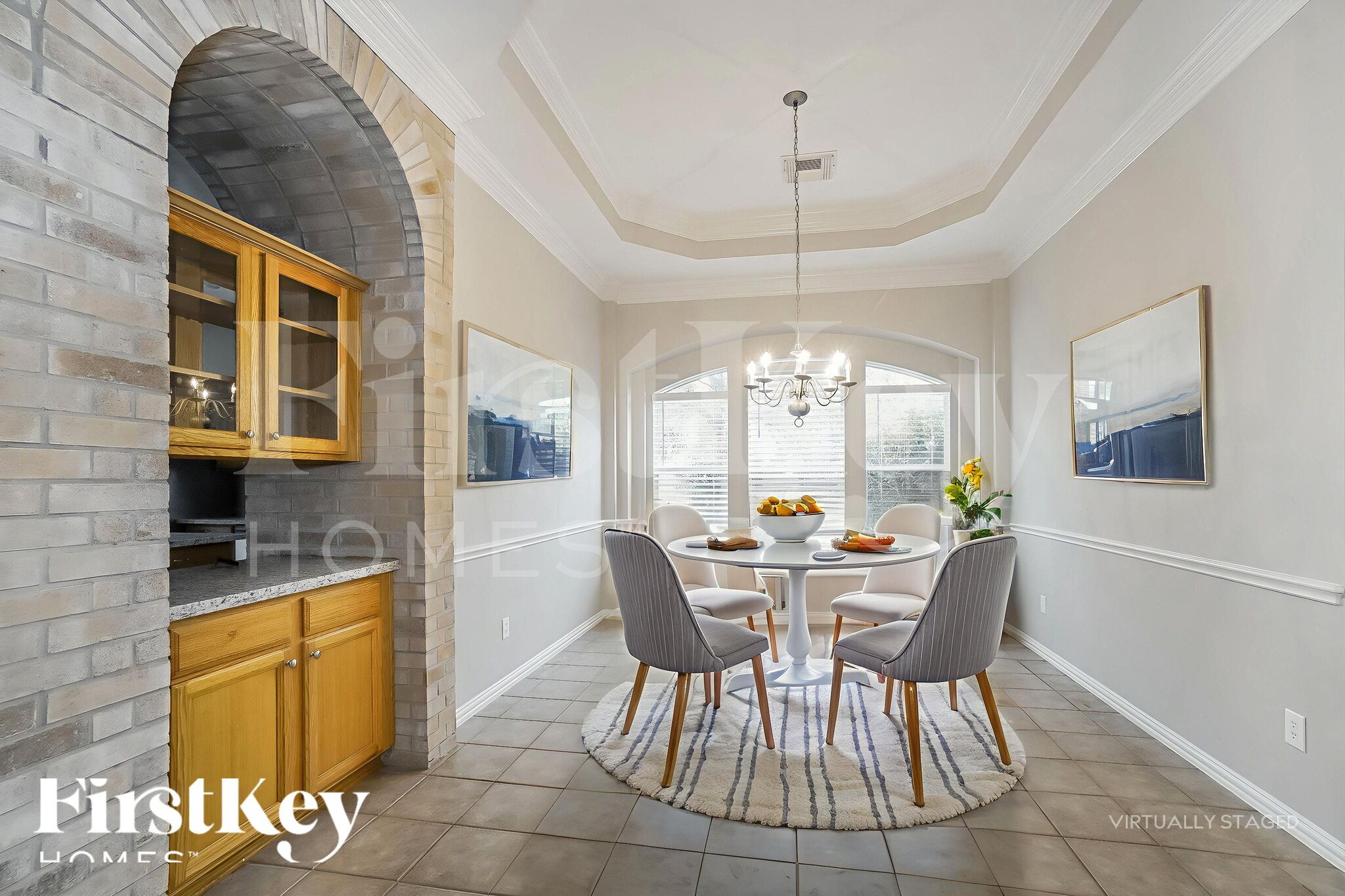 Building Photo - 16042 Belleshire Ln