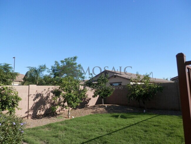 Building Photo - 1463 E Prescott Pl