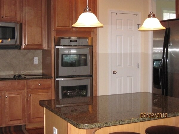 Building Photo - 410 Harkness Cir