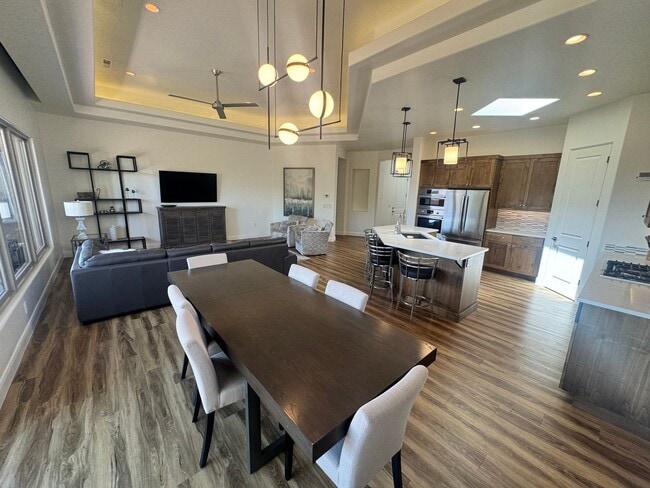 Building Photo - Furnished Entrada Home